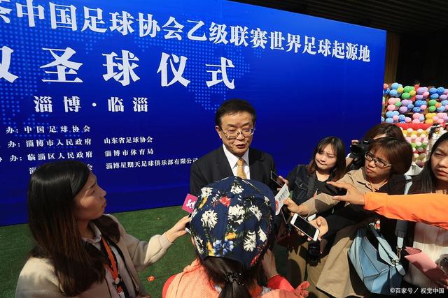 每体：巴萨已与小法初步对话，并表示2028年起他有机会接任主帅